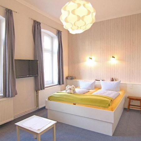 Hotel Kapitaenshaus-Lassen-Zimmer-Amistad à Westerland Extérieur photo